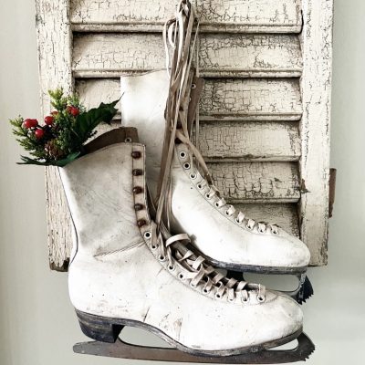 Beautifully worn ladies vintage ice skates